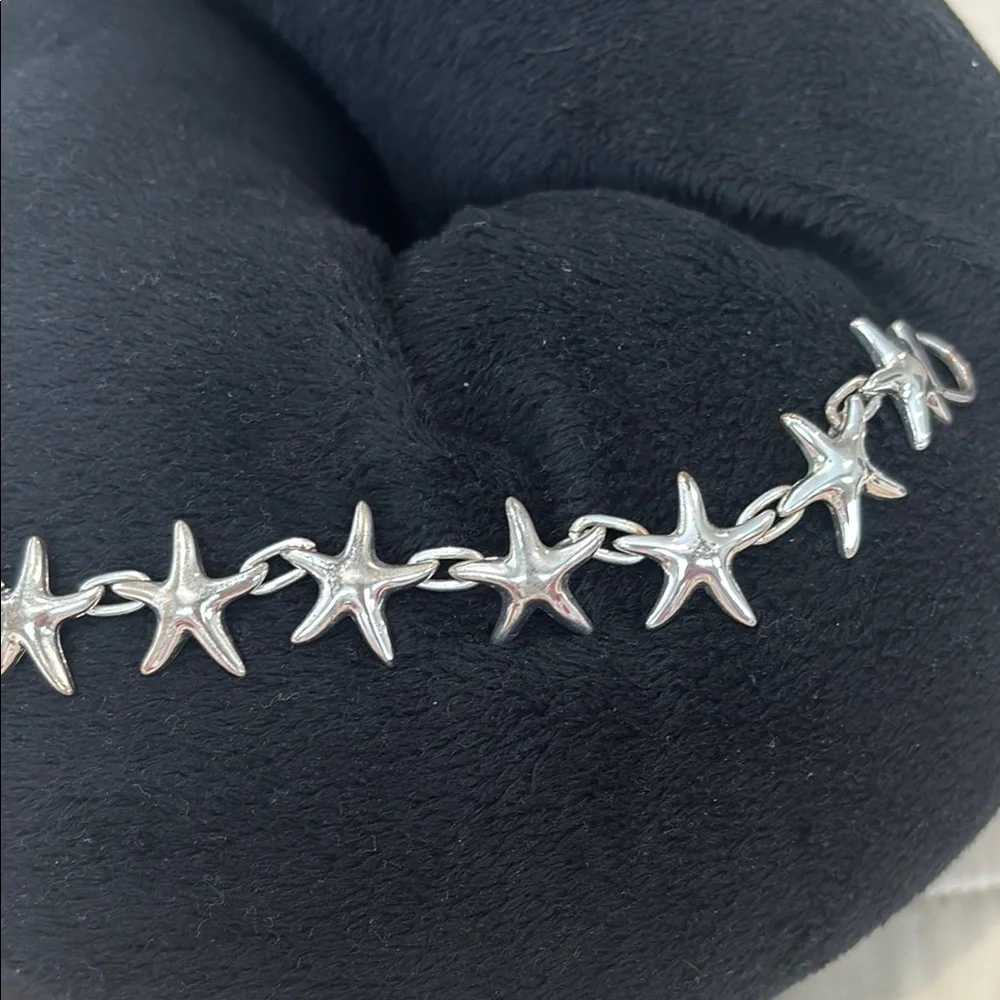 Silver Starfish Bracelet (Magnetic) - Picture 5 of 10